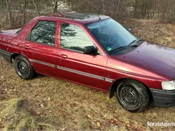 Bordowy Używany 1991 Ford Orion Sedan/Limuzyna | 17 000 zł