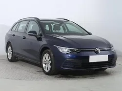 Niebieski Używany 2022 VW Golf VIII Kombi | 64 999 zł (Uczciwa cena)