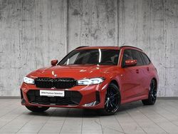 Melbourne red metallic metalizowany Używany 2023 BMW 320 Comfort Edition Kombi | 192 800 zł