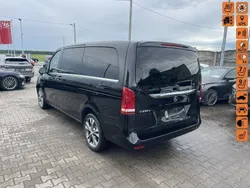 Czarny (metalik) Używany 2016 Mercedes V250 Minivan | 72 900 zł