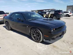 Używany 2017 Dodge Challenger Coupe | 85 000 zł
