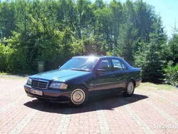 Używany 2000 Mercedes C180 | 13 500 zł (Dość drogi)