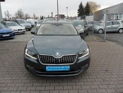 Szary Używany 2017 Skoda Superb Kombi | 84 700 zł