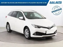 Biały Używany 2016 Toyota Auris | 43 499 zł (Uczciwa cena)