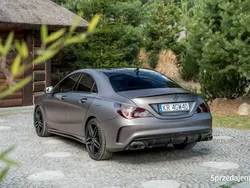 Srebrny Używany 2017 Mercedes CLA220 AMG line Sedan/Limuzyna | 89 999 zł