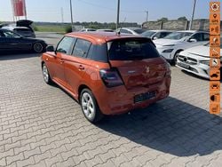 Czerwony (metalik) Używany 2025 Suzuki Swift Hatchback | 36 900 zł
