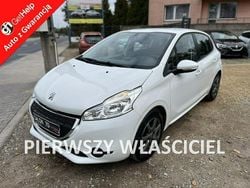 Biały Używany 2013 Peugeot 208 Hatchback | 17 900 zł (Uczciwa cena)