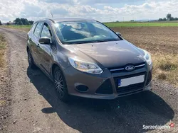 Brązowy Używany 2014 Ford Focus Kombi | 22 000 zł (Uczciwa cena)