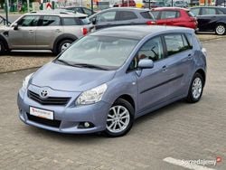 Niebieski Używany 2011 Toyota Verso Minivan | 19 900 zł (Dobra cena)