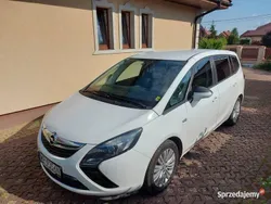 Biały Używany 2016 Opel Zafira Minivan | 33 900 zł