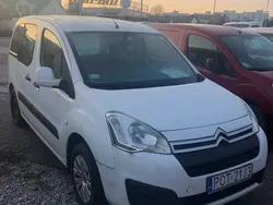 Biały Używany 2016 Citroën Berlingo Minivan | 12 500 zł (Super Cena)