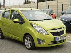 Zielony Używany 2010 Chevrolet Spark Hatchback | 12 999 zł (Dość drogi)