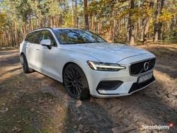 Biały Używany 2020 Volvo V60 Kombi | 86 500 zł