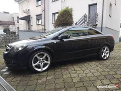 Czarny Używany 2006 Opel Astra Cabriolet Cosmo Kabriolet | 14 900 zł