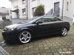 Czarny Używany 2006 Opel Astra Cabriolet Cosmo Kabriolet | 14 900 zł