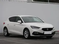 Biały Używany 2020 Seat Leon Hatchback | 57 999 zł (Uczciwa cena)