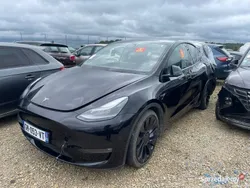 Czarny Używany 2023 Tesla Model Y SUV | 62 500 zł
