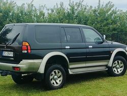 Czarny Używany 2002 Mitsubishi Pajero Sport SUV | 21 500 zł