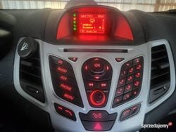 Bordowy Używany 2012 Ford Fiesta Hatchback | 16 000 zł (Dobra cena)