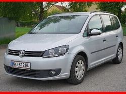 Srebrny Używany 2015 VW Touran R Minivan | 36 900 zł (Uczciwa cena)