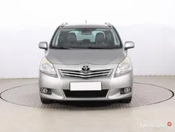 Srebrny Używany 2012 Toyota Verso Minivan | 34 999 zł (Dobra cena)
