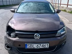 Brązowy Używany 2012 VW Jetta Highline Sedan/Limuzyna | 11 900 zł