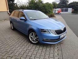 Niebieski Używany 2017 Skoda Octavia Kombi | 44 500 zł (Uczciwa cena)