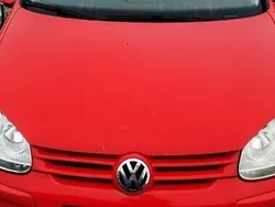 Czerwony Używany 2005 VW Golf V Trendline Hatchback | 14 900 zł