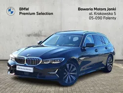 Black sapphire metallic metalizowany Używany 2021 BMW 320 Luxury Line Kombi | 162 900 zł (Drogi)