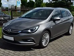 Inny kolor Używany 2016 Opel Astra Kombi | 38 500 zł (Dość drogi)