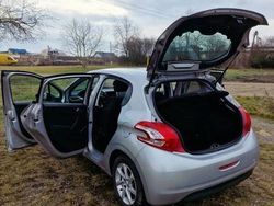 Używany 2014 Peugeot 208 Hatchback | 19 700 zł (Dość drogi)