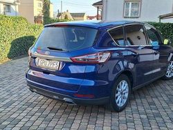 Niebieski Używany 2016 Ford S-MAX S Minivan | 41 900 zł (Uczciwa cena)