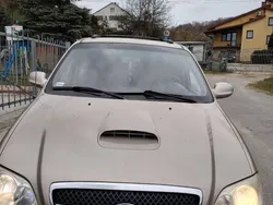 Złoty Używany 2005 Kia Carnival 2 Minivan | 2500 zł
