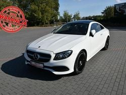 Biały (metalik, perła) Używany 2019 Mercedes E400 Coupe | 185 000 zł