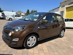 Brązowy Używany 2013 Renault Twingo Hatchback | 12 999 zł (Uczciwa cena)