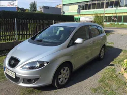 Srebrny (metalik) Używany 2008 Seat Altea XL Minivan | 23 000 zł