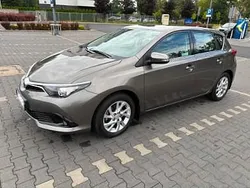 Brązowy Używany 2017 Toyota Auris Hatchback | 59 900 zł (Dość drogi)