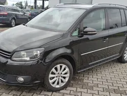 Czarny Używany 2012 VW Touran Highline Minivan | 35 900 zł (Uczciwa cena)