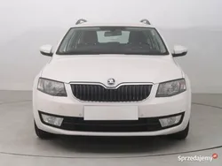 Biały Używany 2014 Skoda Octavia Kombi | 29 999 zł (Uczciwa cena)
