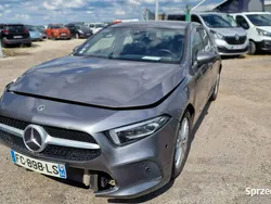 Szary Używany 2018 Mercedes A180 Hatchback | 44 999 zł
