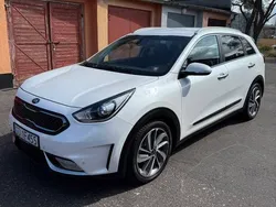 Biały Używany 2016 Kia Niro SUV | 55 000 zł (Dobra cena)