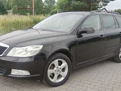 Czarny Używany 2012 Skoda Octavia Kombi | 25 500 zł (Uczciwa cena)