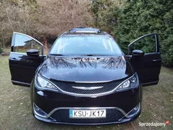 Używany 2017 Chrysler Pacifica SUV | 72 000 zł (Uczciwa cena)