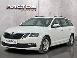 Biały Używany 2020 Skoda Octavia Kombi | 34 100 zł (Dobra cena)