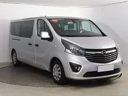 Szary Używany 2017 Opel Vivaro Van | 74 999 zł