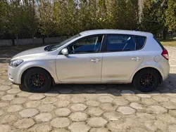Używany 2010 Kia Ceed 2 | 12 900 zł (Dobra cena)