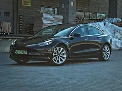 Czarny Używany 2020 Tesla Model 3 Sedan/Limuzyna | 77 000 zł
