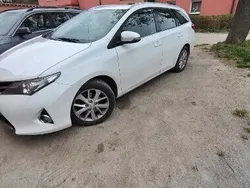 Biały Używany 2013 Toyota Auris Kombi | 27 500 zł