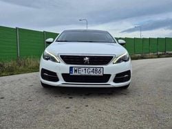 Biały Używany 2020 Peugeot 308 Kombi | 42 900 zł