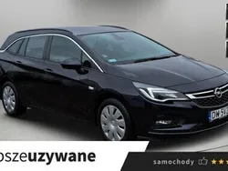 Niebieski ciemny (metalik) Używany 2018 Opel Astra Enjoy Sedan/Limuzyna | 54 900 zł (Drogi)
